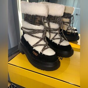 Fendi Black and Cream Winter Boots